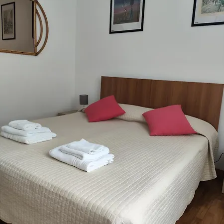 Apartment 114b - Casa Luna Vista Mare, 5 Minuti Dalla A Piedi - Parcheggio Privato Gratis Incluso